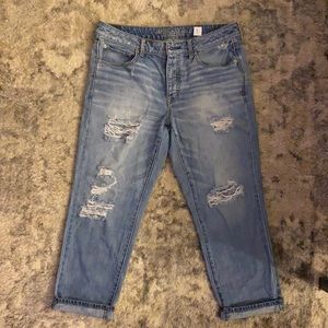 American Eagle Boy Crop Distressed Jeans